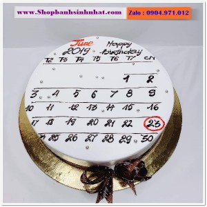 Bánh Sinh Nhật Cuốn Lịch - CL58